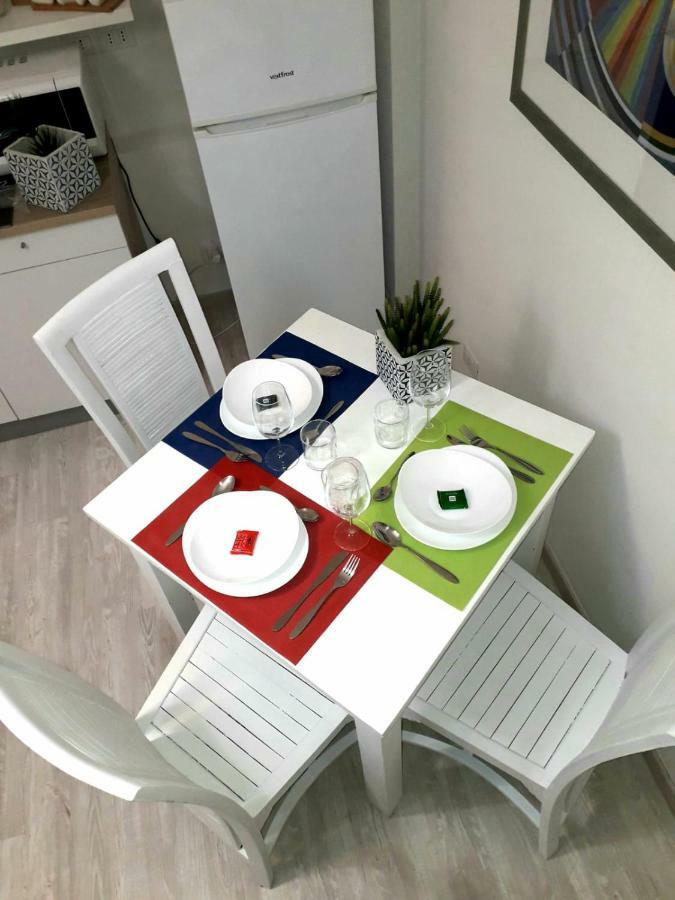 Miklod Apartments Палермо Екстериор снимка