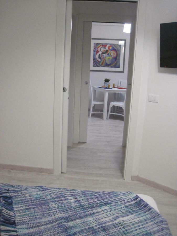 Miklod Apartments Палермо Екстериор снимка