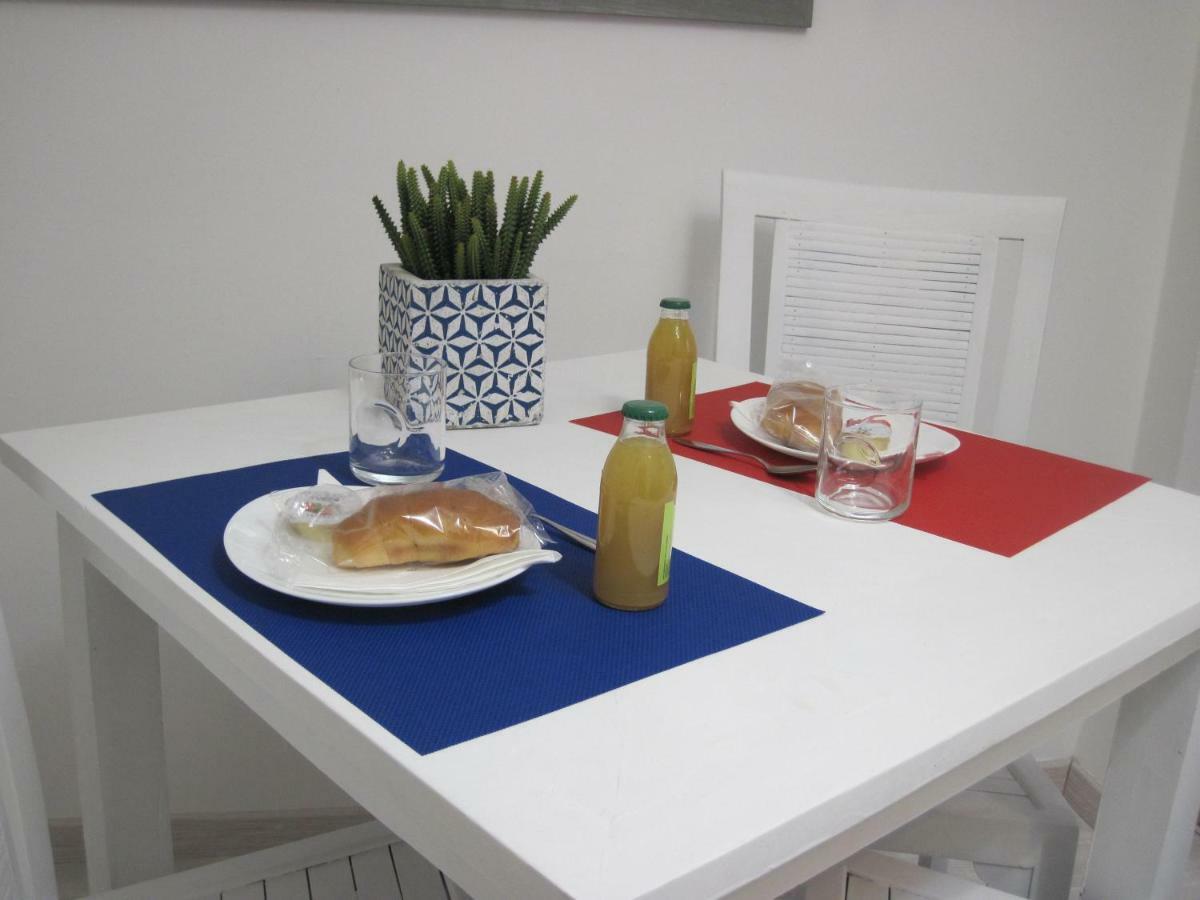 Miklod Apartments Палермо Екстериор снимка
