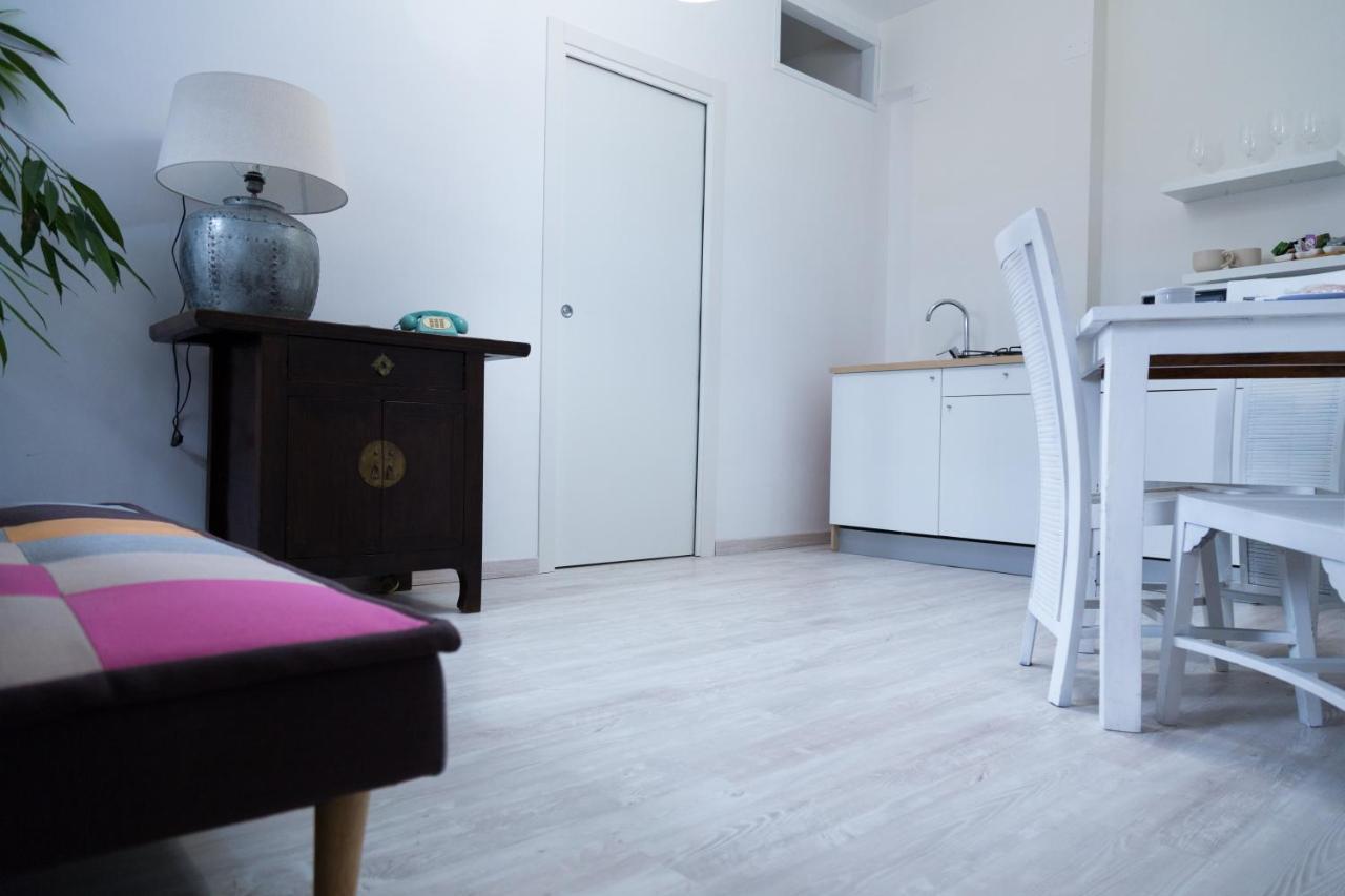 Miklod Apartments Палермо Екстериор снимка