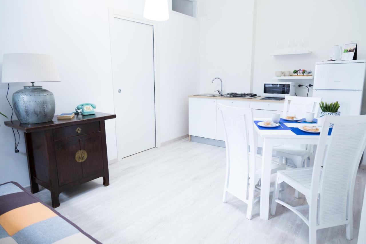 Miklod Apartments Палермо Екстериор снимка
