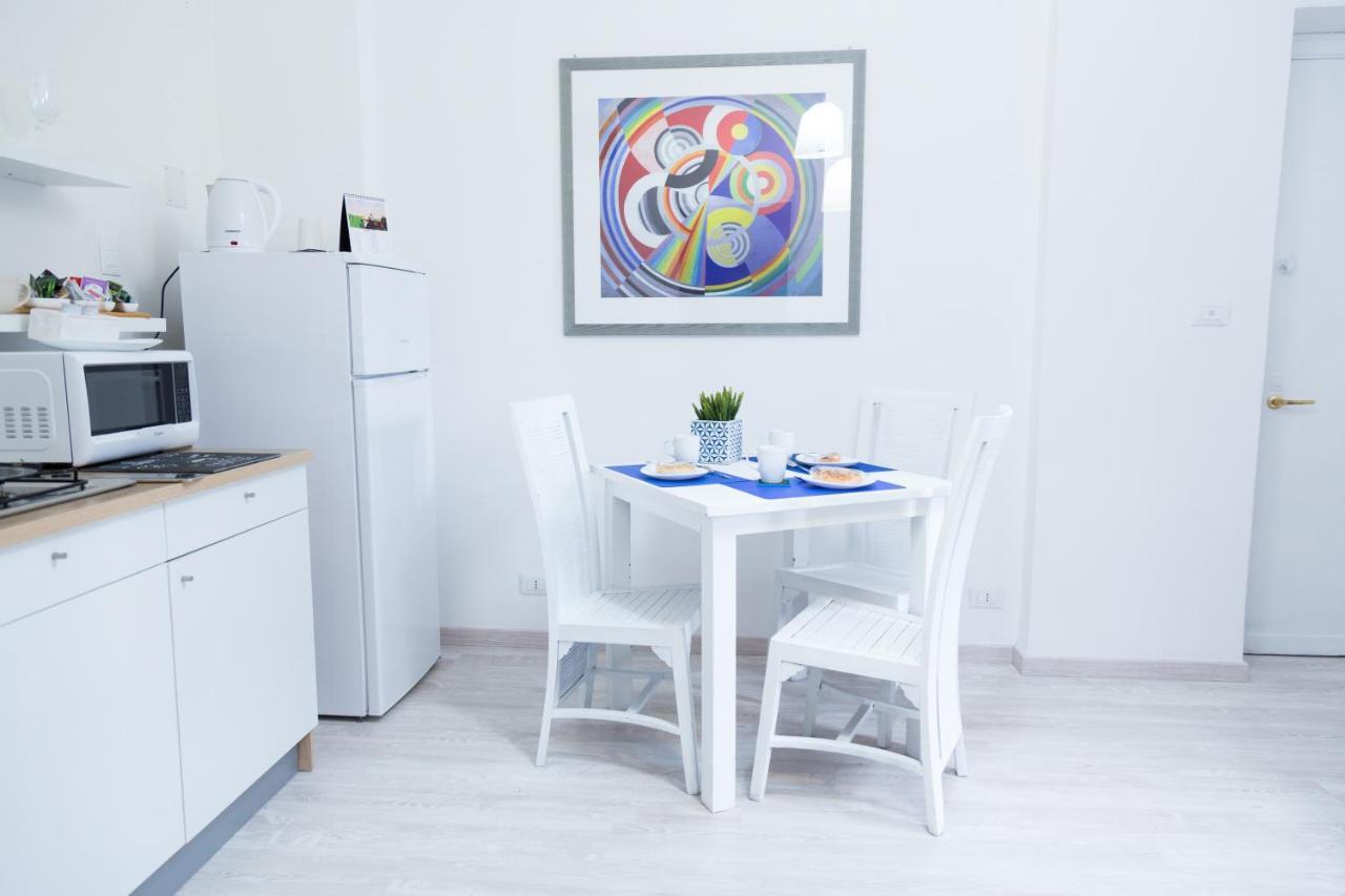 Miklod Apartments Палермо Екстериор снимка